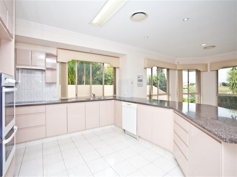 54 Port Jackson Boulevard, Clear Island Waters QLD 4226