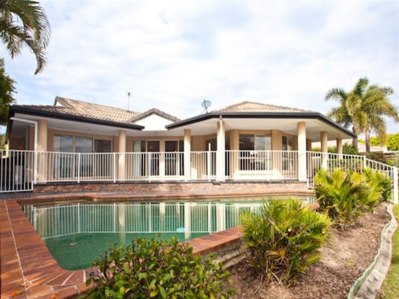 54 Port Jackson Boulevard, Clear Island Waters QLD 4226