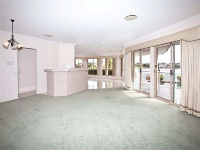 54 Port Jackson Boulevard, Clear Island Waters QLD 4226