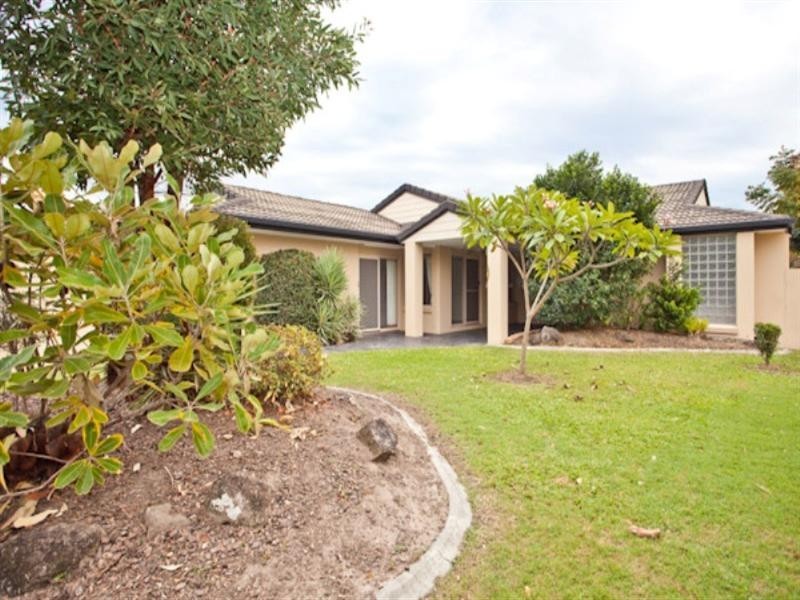 54 Port Jackson Boulevard, Clear Island Waters QLD 4226