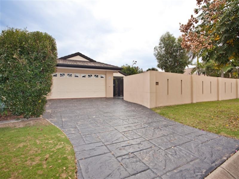 54 Port Jackson Boulevard, Clear Island Waters QLD 4226