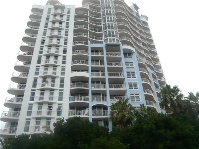 1016/33 Alexandra Avenue, Broadbeach QLD 4218