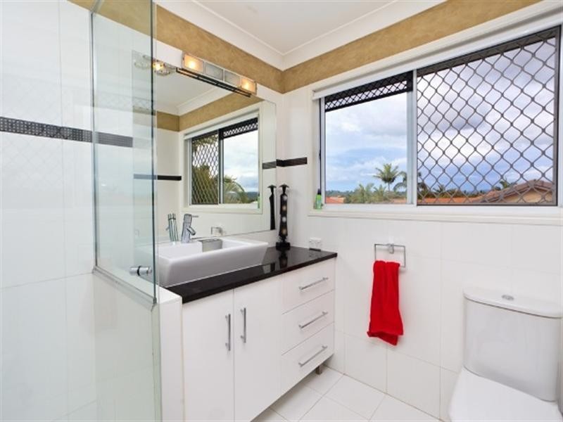 72 Dipper Drive, Burleigh Waters QLD 4220