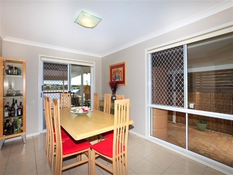 72 Dipper Drive, Burleigh Waters QLD 4220