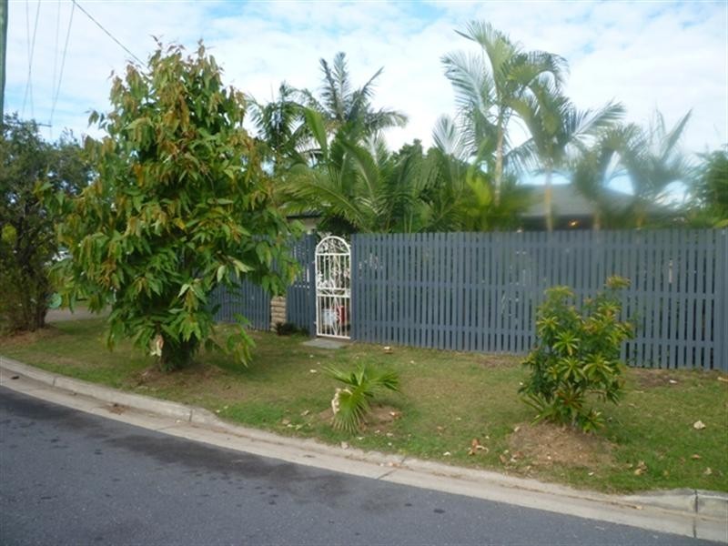 23 Karina Crescent, Broadbeach Waters QLD 4218