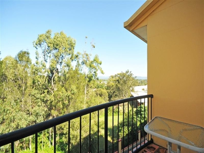 28B Great Hall Drive, Miami QLD 4220