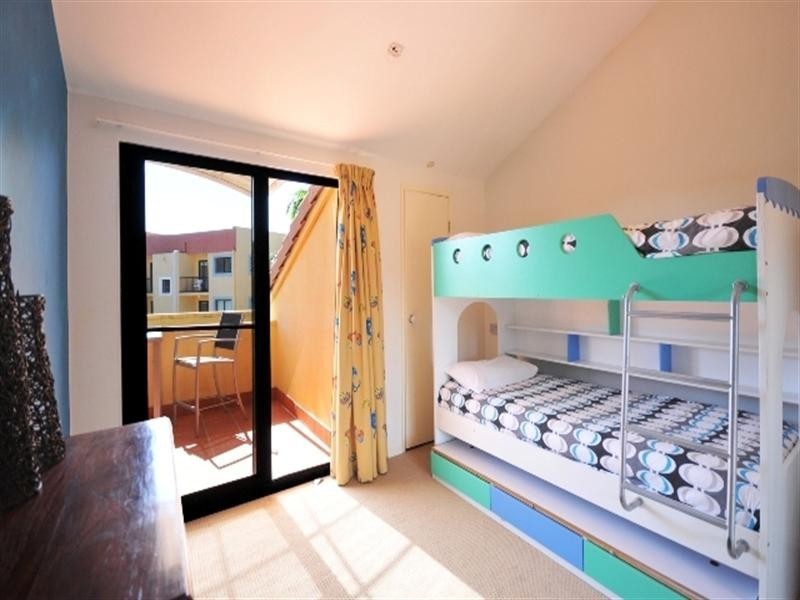 28B Great Hall Drive, Miami QLD 4220