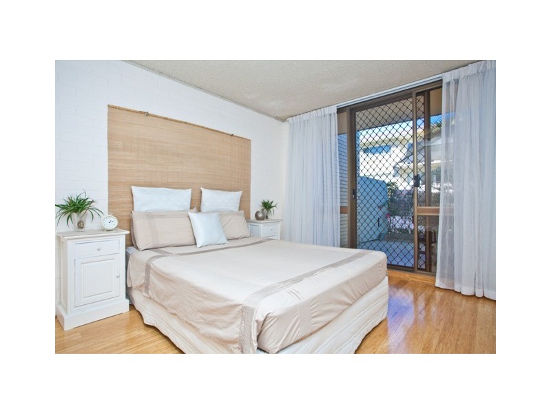 5 ‘Surfspray’ 21 Old Burleigh Road, Surfers Paradise QLD 4217