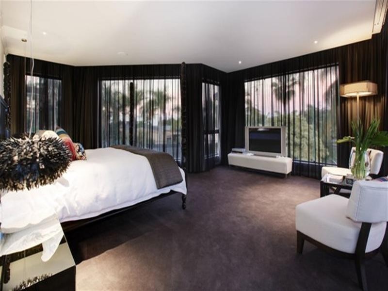 12-16 Binda Place, Sorrento QLD 4217