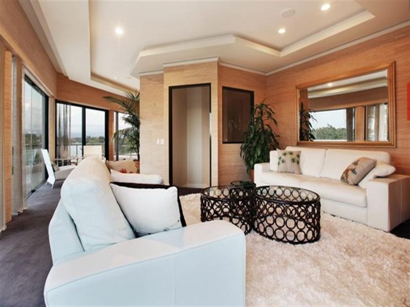 12-16 Binda Place, Sorrento QLD 4217