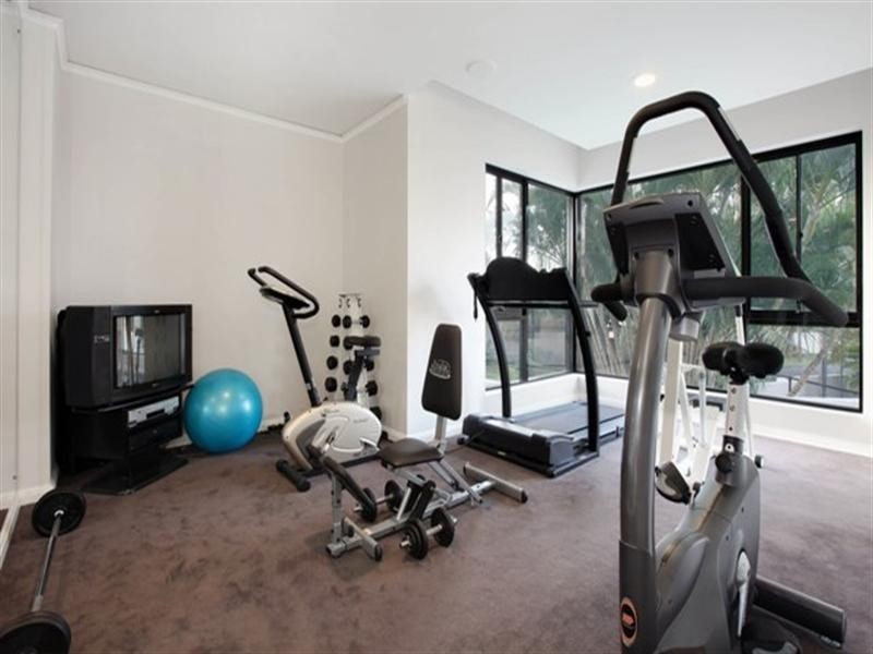 12-16 Binda Place, Sorrento QLD 4217