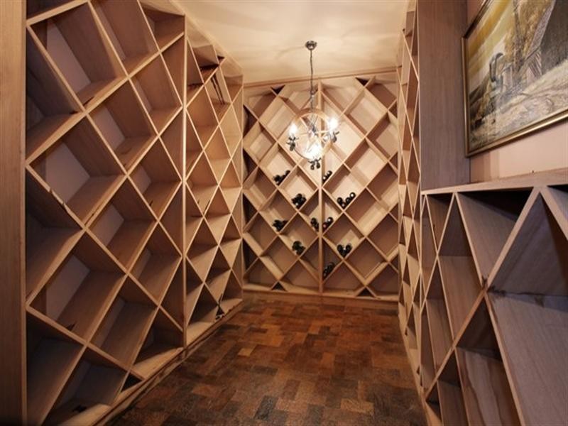 12-16 Binda Place, Sorrento QLD 4217