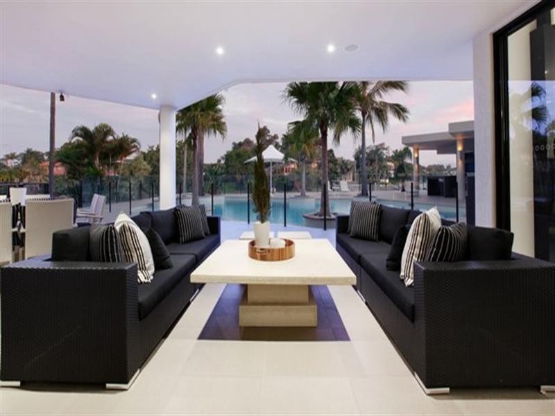 12-16 Binda Place, Sorrento QLD 4217