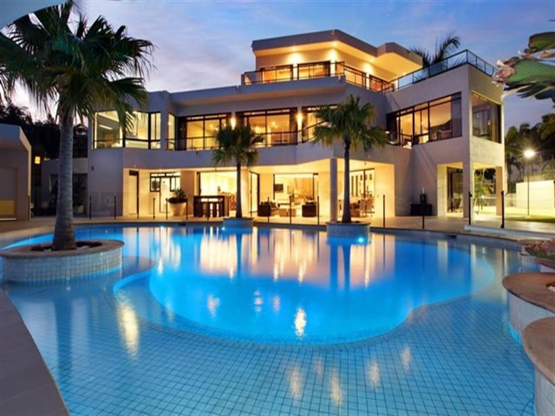 12-16 Binda Place, Sorrento QLD 4217