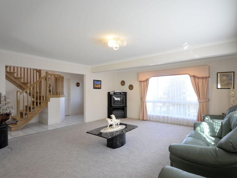 26 Portobello Drive, Mermaid Waters QLD 4218