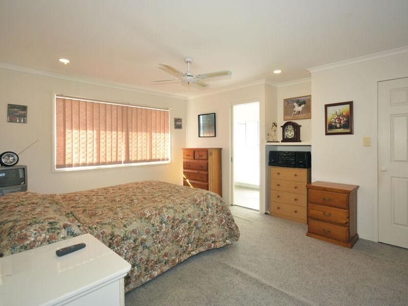 26 Portobello Drive, Mermaid Waters QLD 4218