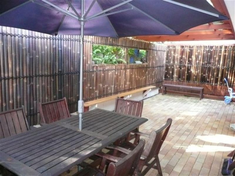 83/12 Landau Court, Miami QLD 4220