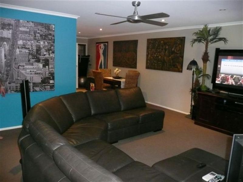 83/12 Landau Court, Miami QLD 4220