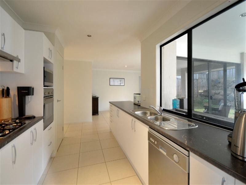 35 Candlebark Circuit, Upper Coomera QLD 4209