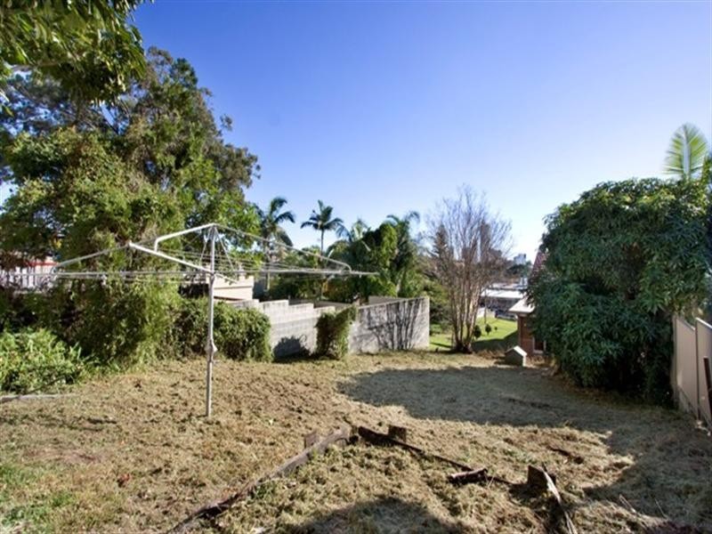 23 Ewart Street, Burleigh Heads QLD 4220