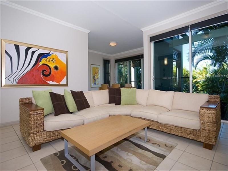 6114 ‘Badon Village’, Ross Street, Benowa QLD 4217