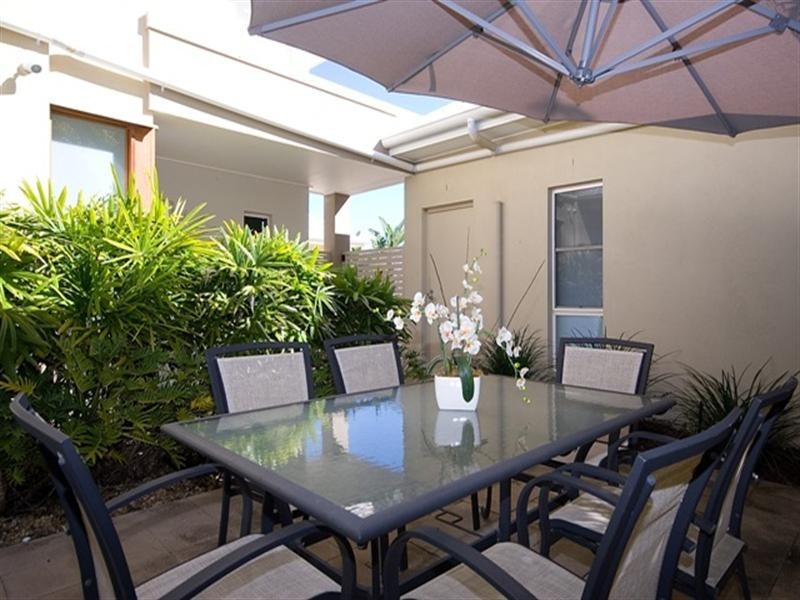 6114 ‘Badon Village’, Ross Street, Benowa QLD 4217