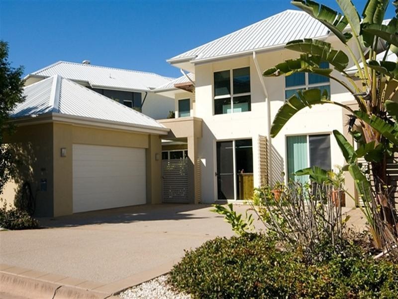 6114 ‘Badon Village’, Ross Street, Benowa QLD 4217