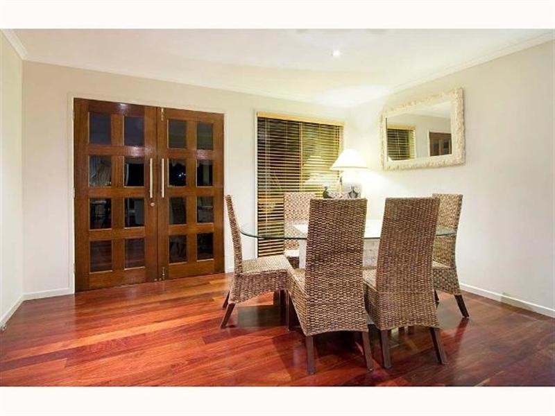 21 Savoy Drive, Broadbeach Waters QLD 4218