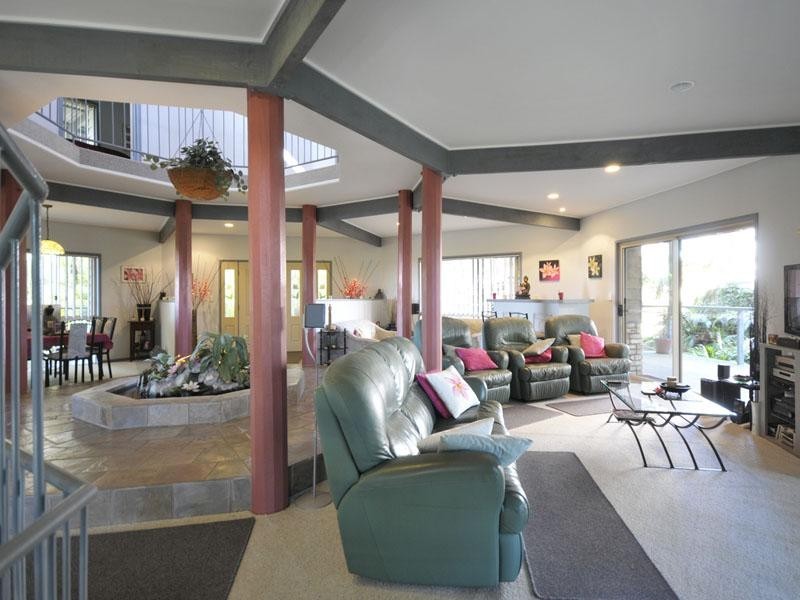 63 Westminster Boulevard, Elanora QLD 4221