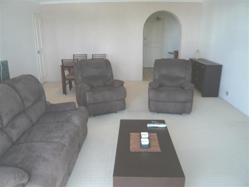 33 ‘Silverton’ 2940 Gold Coast Highway, Surfers Paradise QLD 4217