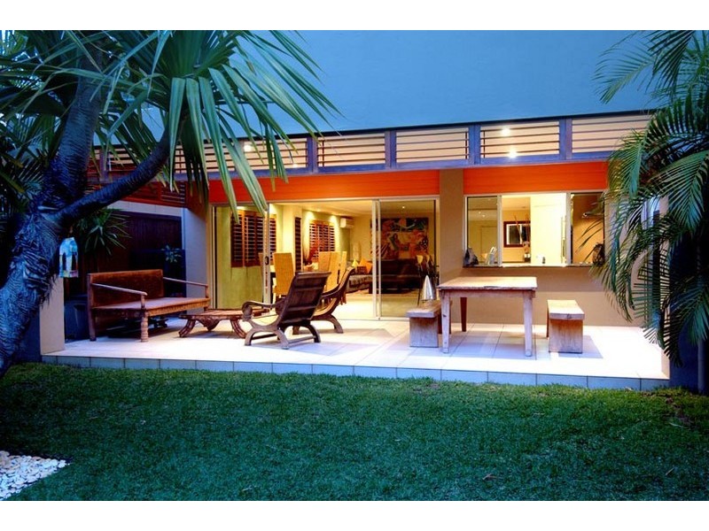 17 Hythe Street, Miami QLD 4220