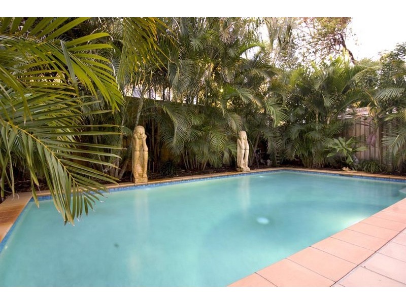 17 Hythe Street, Miami QLD 4220