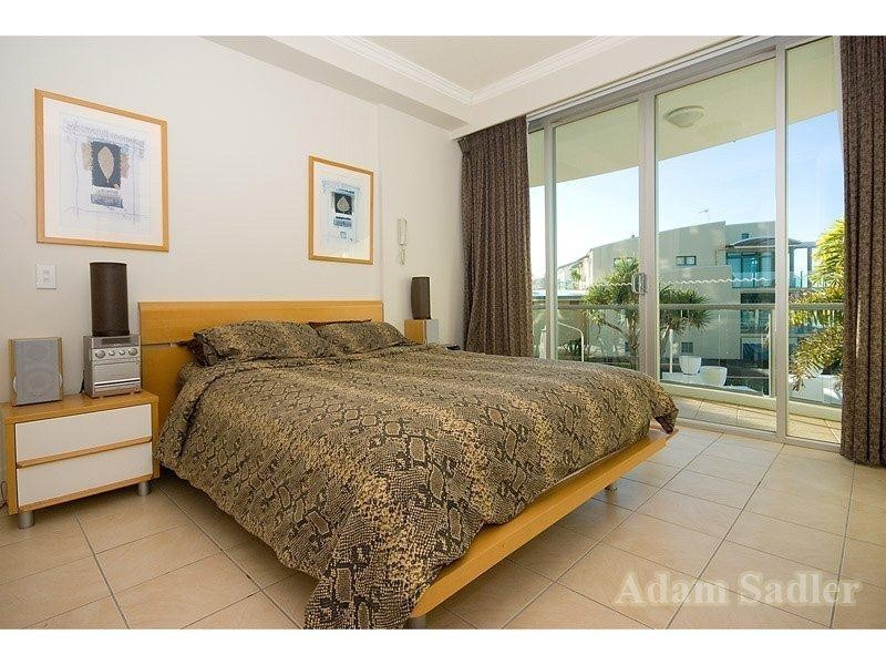 203 ‘Palm Springs Residences’, 1 Twenty First Avenue, Palm Beach QLD 4221