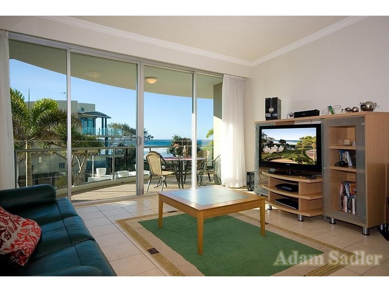 203 ‘Palm Springs Residences’, 1 Twenty First Avenue, Palm Beach QLD 4221