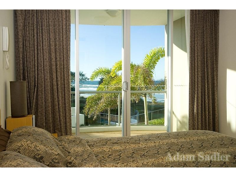203 ‘Palm Springs Residences’, 1 Twenty First Avenue, Palm Beach QLD 4221