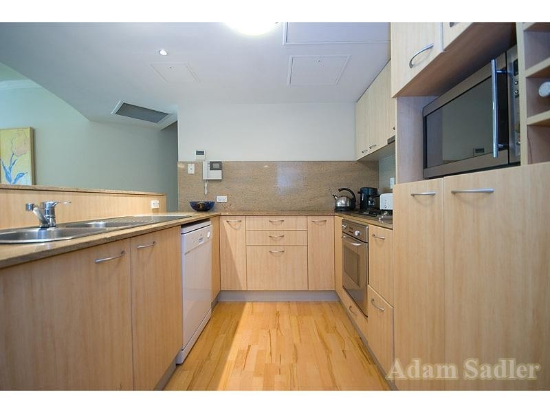 203 ‘Palm Springs Residences’, 1 Twenty First Avenue, Palm Beach QLD 4221