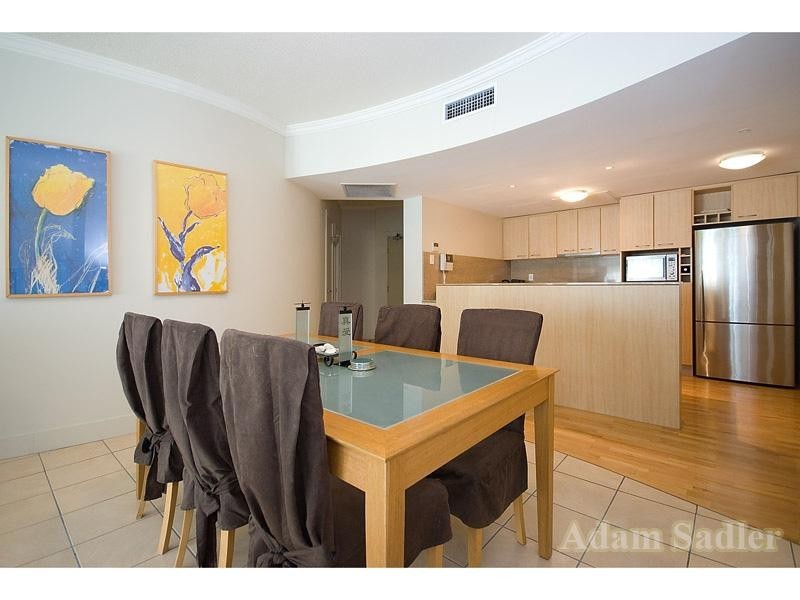 203 ‘Palm Springs Residences’, 1 Twenty First Avenue, Palm Beach QLD 4221