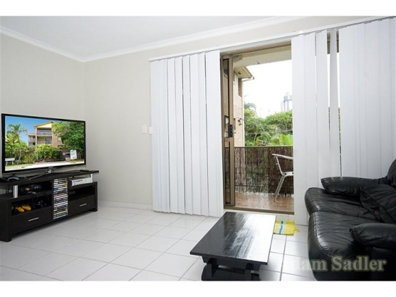 4 ‘Cascade Lodge’ 16 Rosewood Avenue, Broadbeach QLD 4218