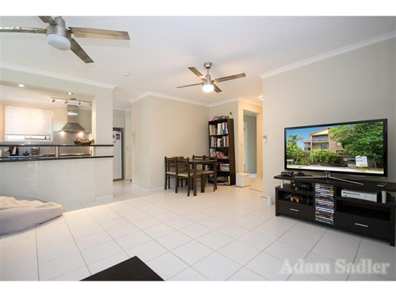 4 ‘Cascade Lodge’ 16 Rosewood Avenue, Broadbeach QLD 4218