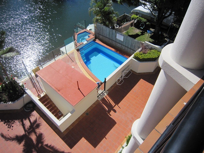 15/12 Paradise Island, Surfers Paradise QLD 4217