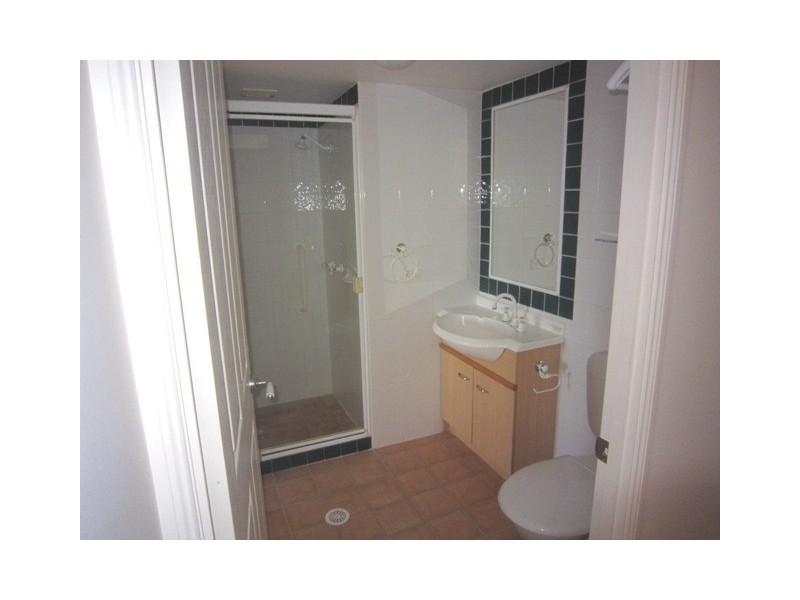 15/12 Paradise Island, Surfers Paradise QLD 4217