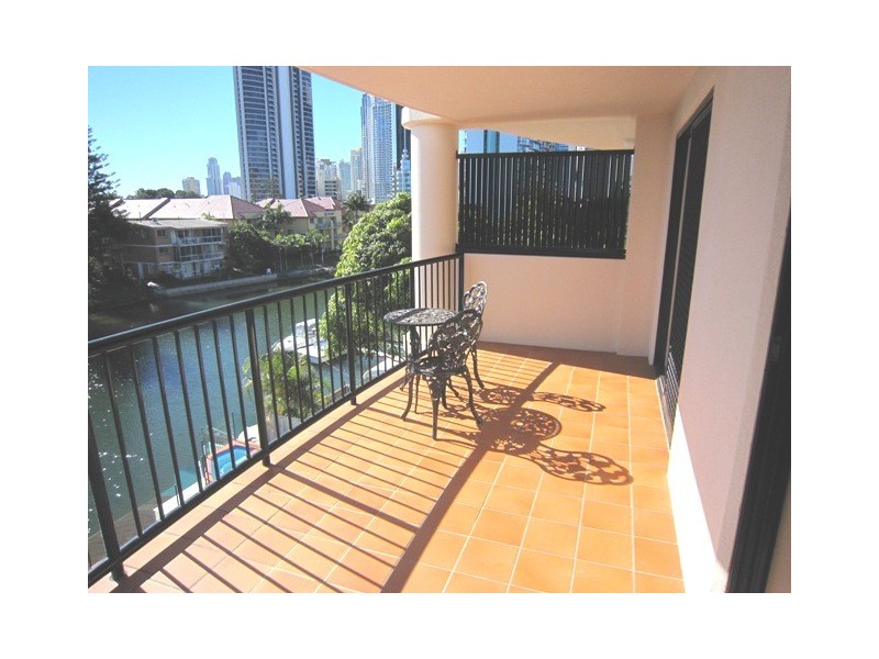 15/12 Paradise Island, Surfers Paradise QLD 4217
