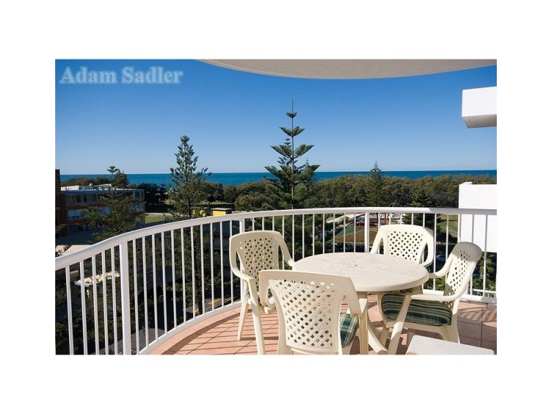 702 ”Ritz on the Beach”, 8 Phillip Avenue, Broadbeach QLD 4218