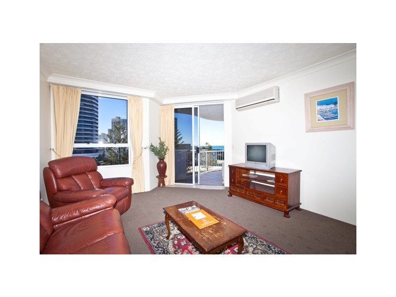 702 ”Ritz on the Beach”, 8 Phillip Avenue, Broadbeach QLD 4218
