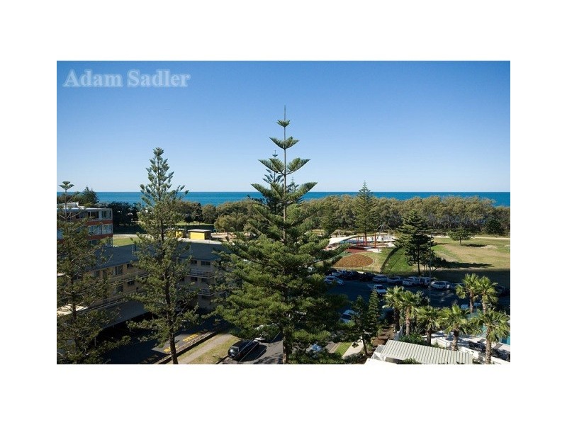 702 ”Ritz on the Beach”, 8 Phillip Avenue, Broadbeach QLD 4218