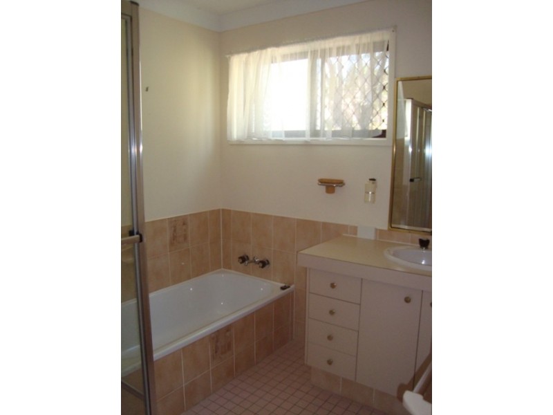 1/43 Treeview Drive, Burleigh Waters QLD 4220