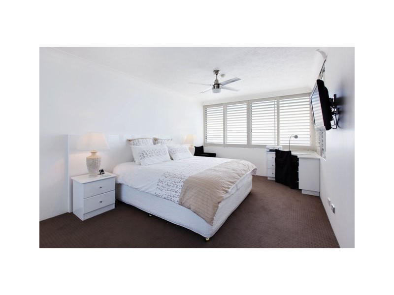 10 ‘Berkeley on the Beach’, 25 Northcliffe Terrace, Surfers Paradise QLD 4217