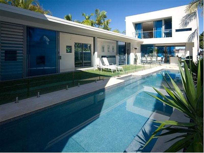 23 Freyburg Street, Bundall QLD 4217