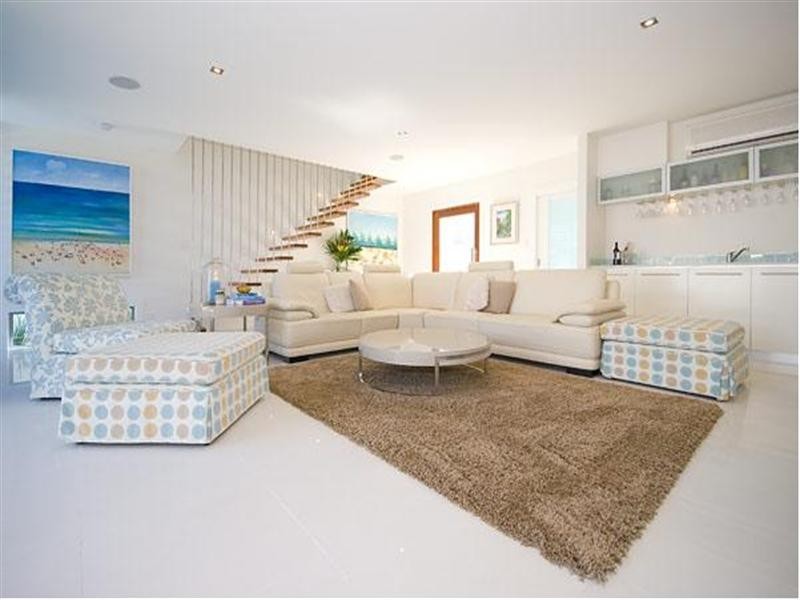 23 Freyburg Street, Bundall QLD 4217