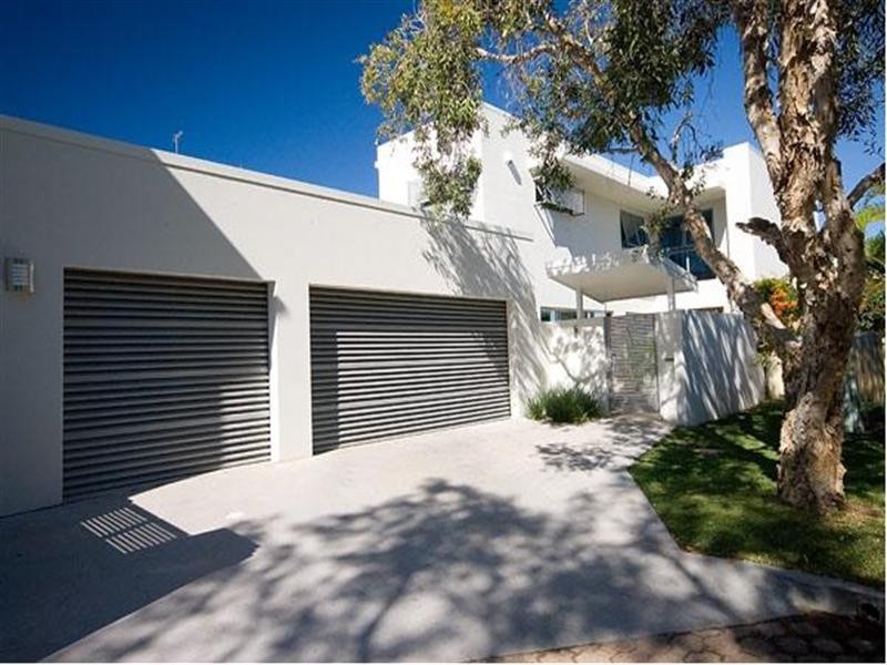 23 Freyburg Street, Bundall QLD 4217